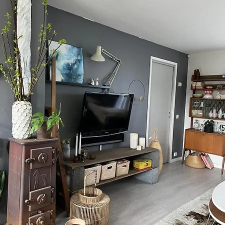 Charming, Spacious Family Near Center * 스타방에르
