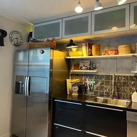 Charming, Spacious Family Near Center 펜션 스타방에르